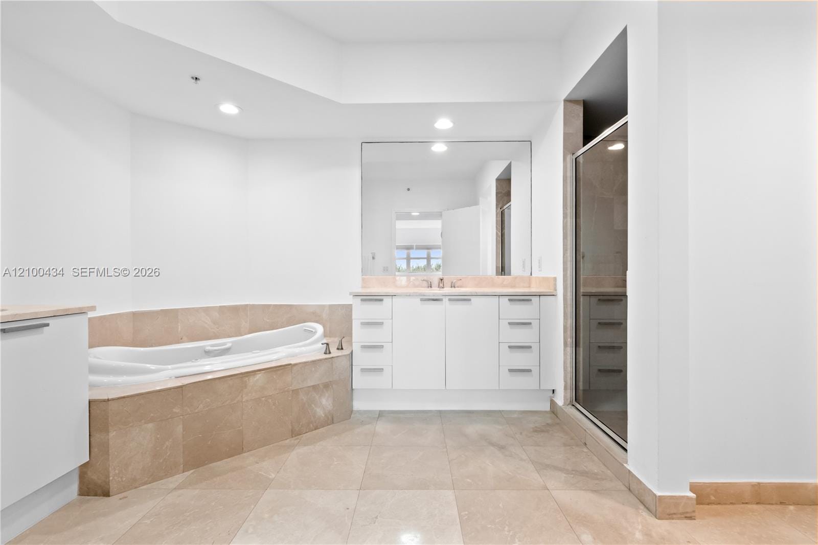 14951 Royal Oaks Lane 709, North Miami, FL 33181 photo 21
