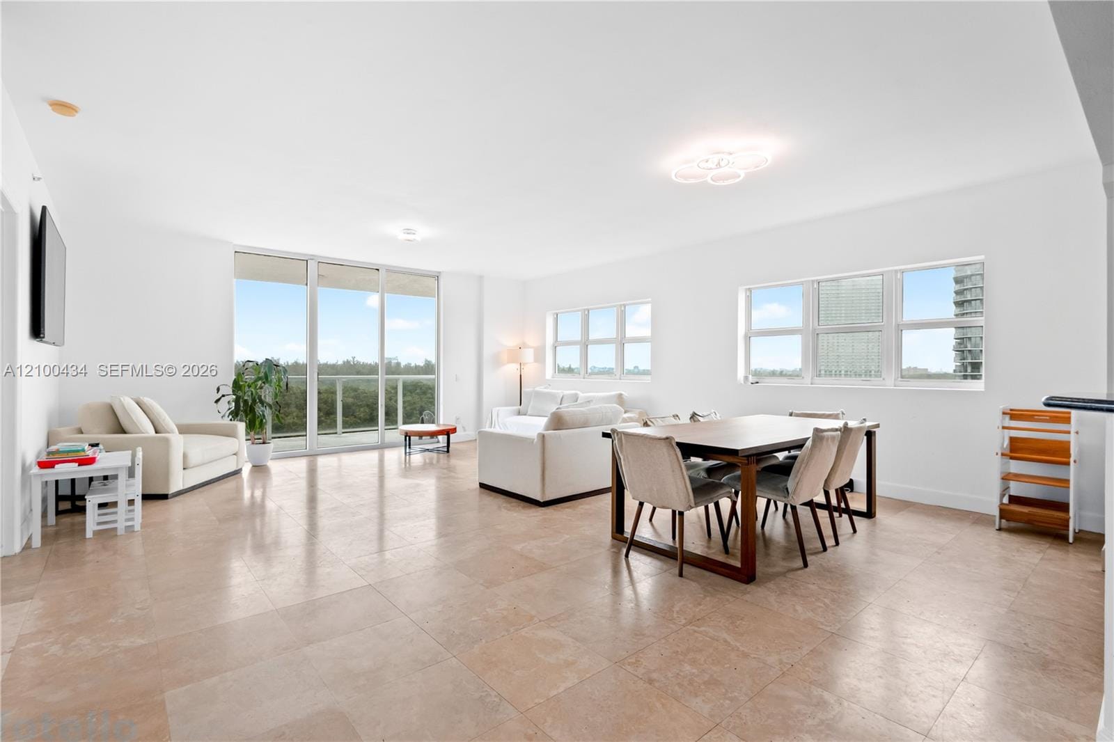 14951 Royal Oaks Lane 709, North Miami, FL 33181 photo 7