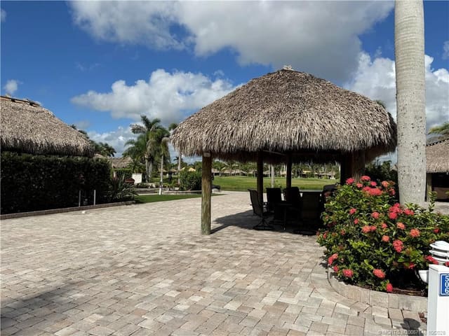 506 NW Chipshot Lane, Port St. Lucie, FL 34986
