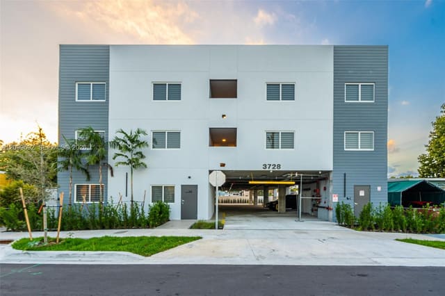 3728 NW 19th Avenue 206, Miami, FL 33142
