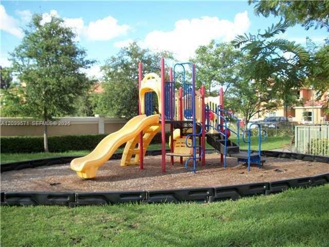 5803 Siena Lane 606, Hollywood, FL 33021 photo 29