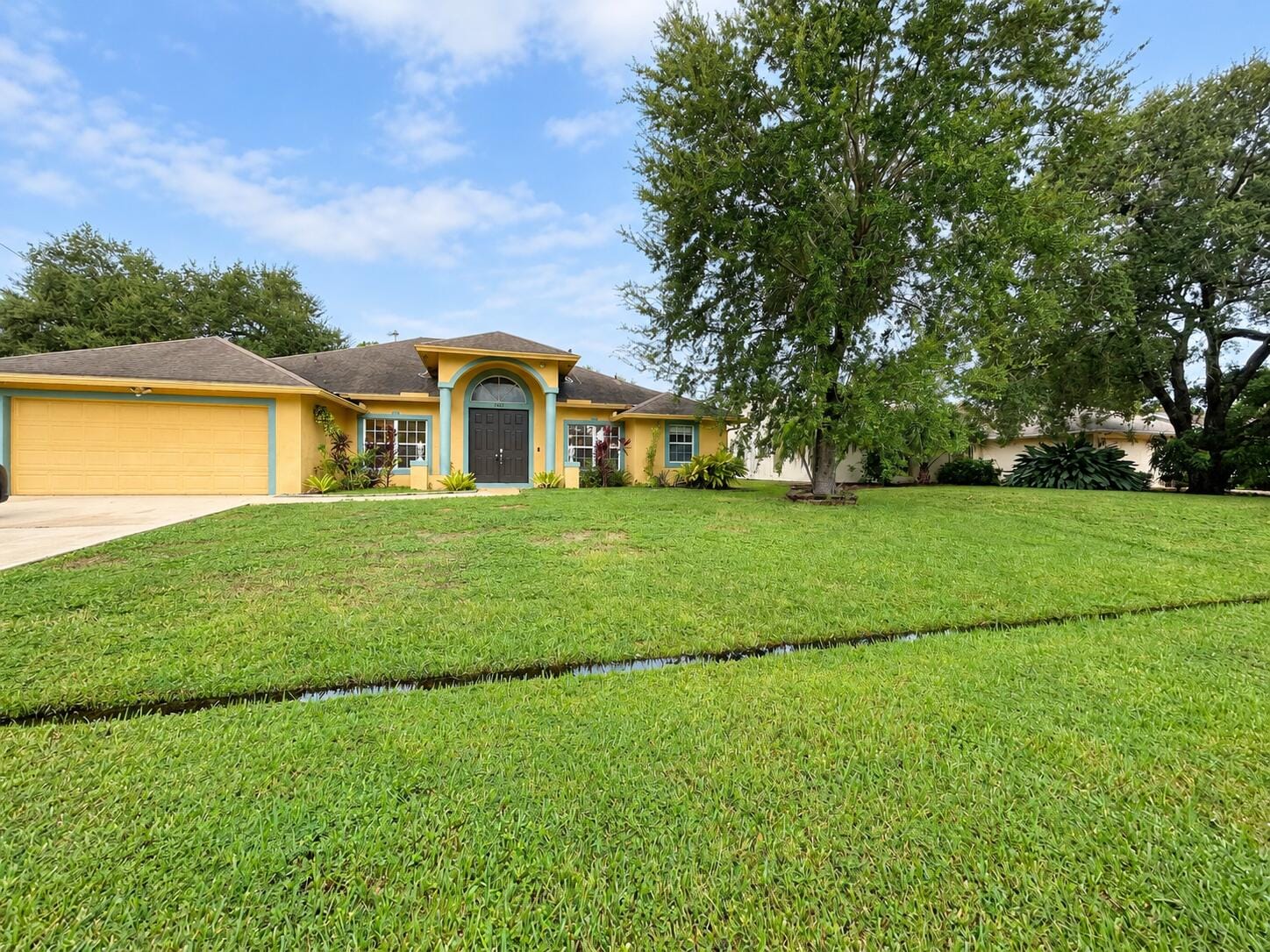 2562 SW MCDONALD Street, Port St. Lucie, FL 34953 photo 2