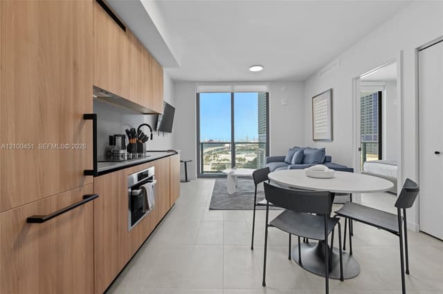 121 NE 5th Street 1813, Miami, FL 33132
