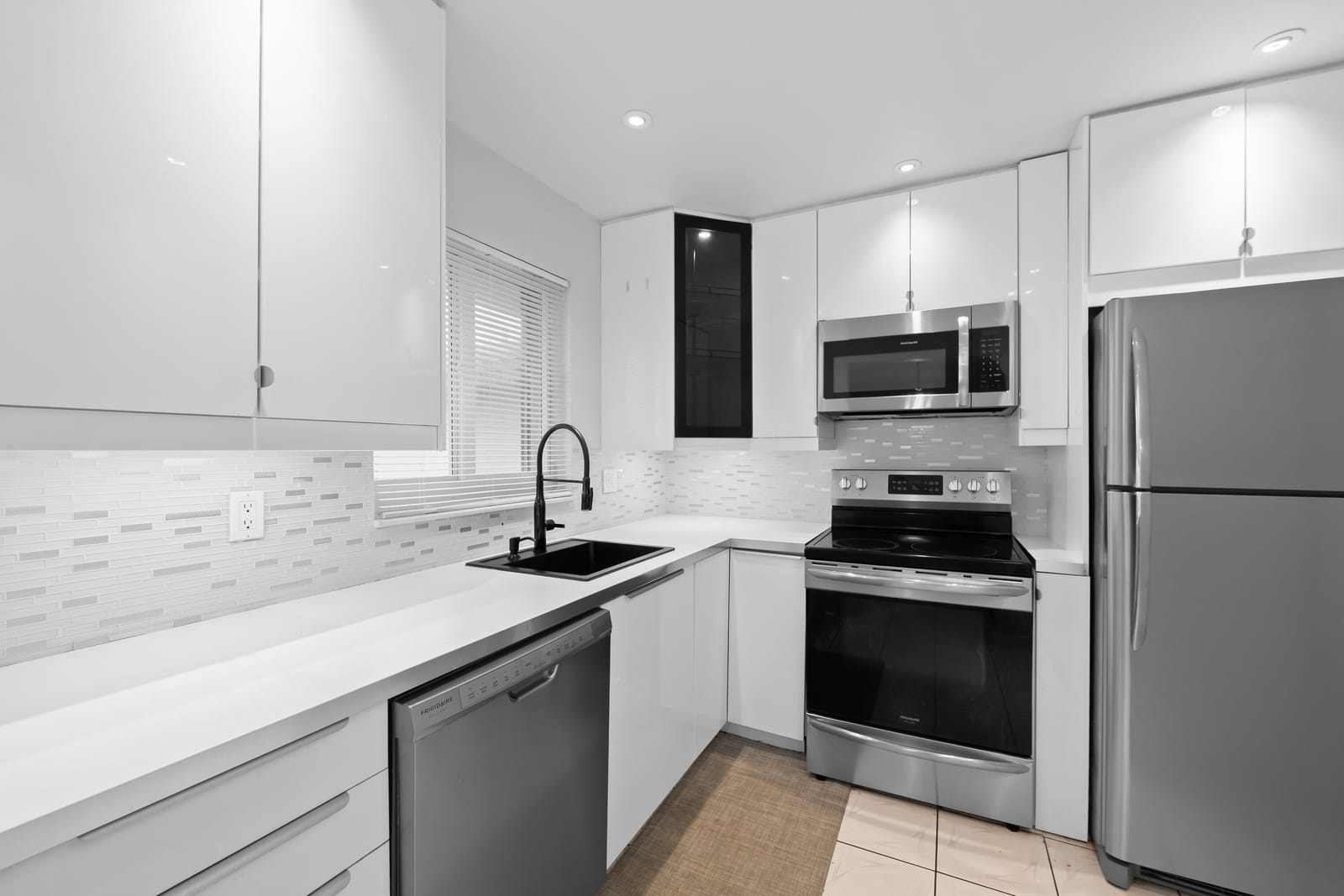 5300 WASHINGTON Street K330, Hollywood, FL 33021 photo 2