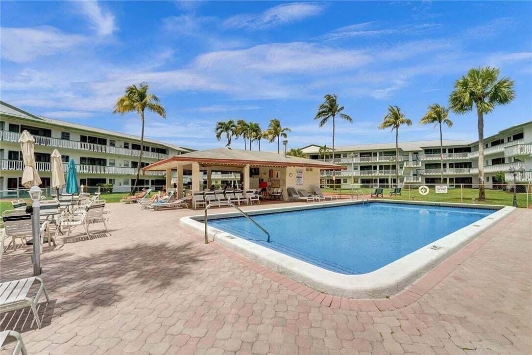 5300 WASHINGTON Street K330, Hollywood, FL 33021 photo 22
