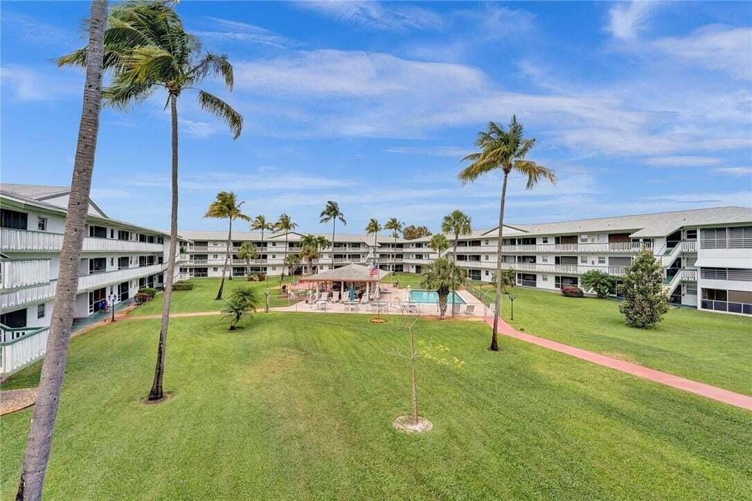 5300 WASHINGTON Street K330, Hollywood, FL 33021 photo 27