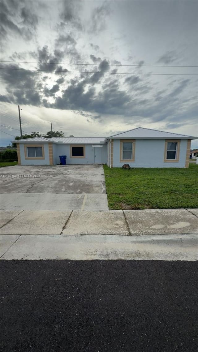 801 W 4th Street, West Palm Beach, FL 33401