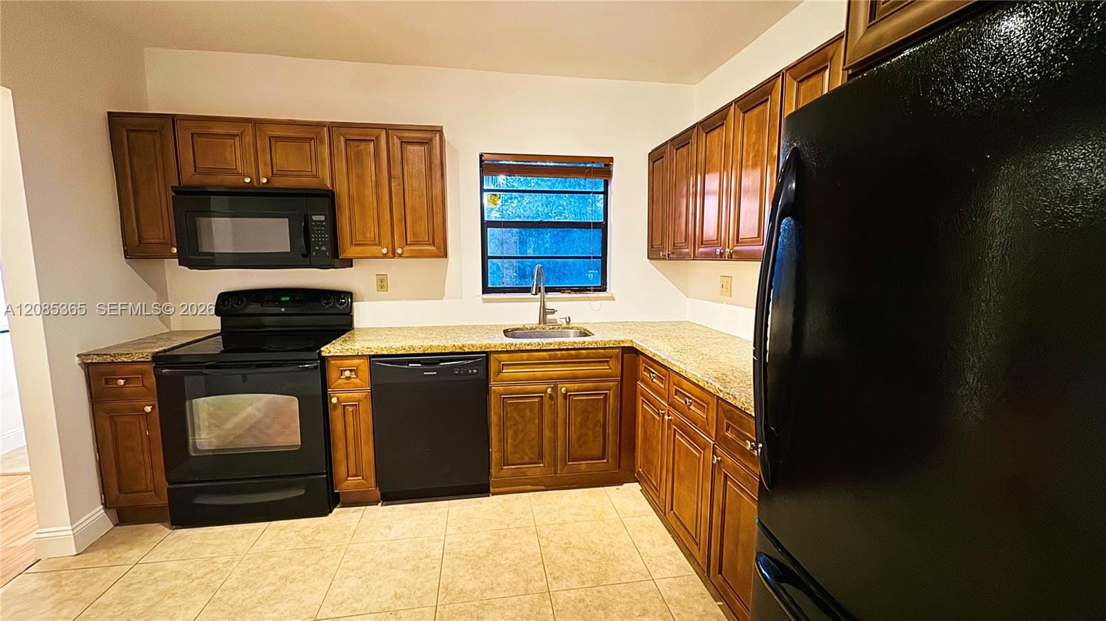 780 NE 199th Street 206E, North Miami Beach, FL 33179 photo 17