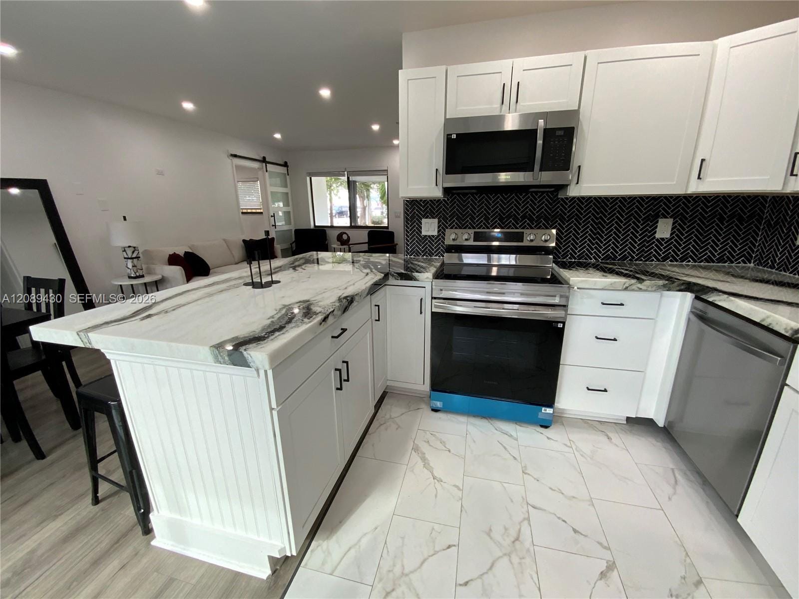 3955 SW 69th Avenue — photo 8