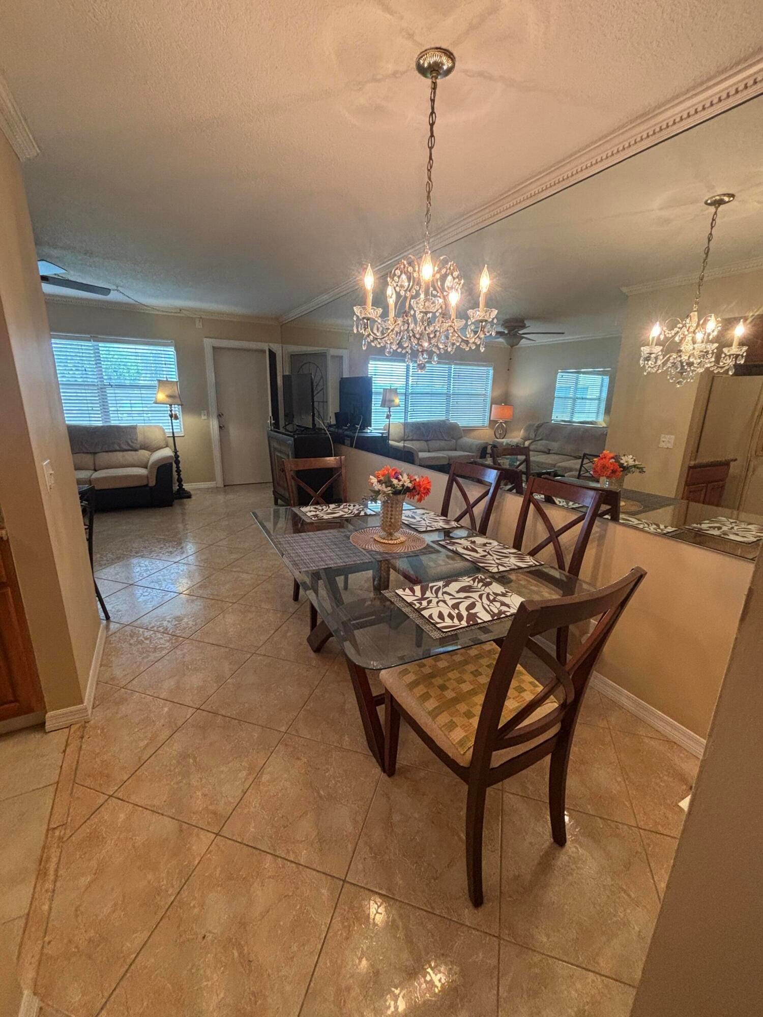 170 E Horizons E 110 — photo 9