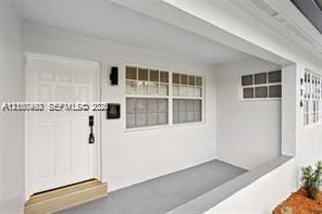 916 SW 7th Avenue, Hallandale Beach, FL 33009 photo 9