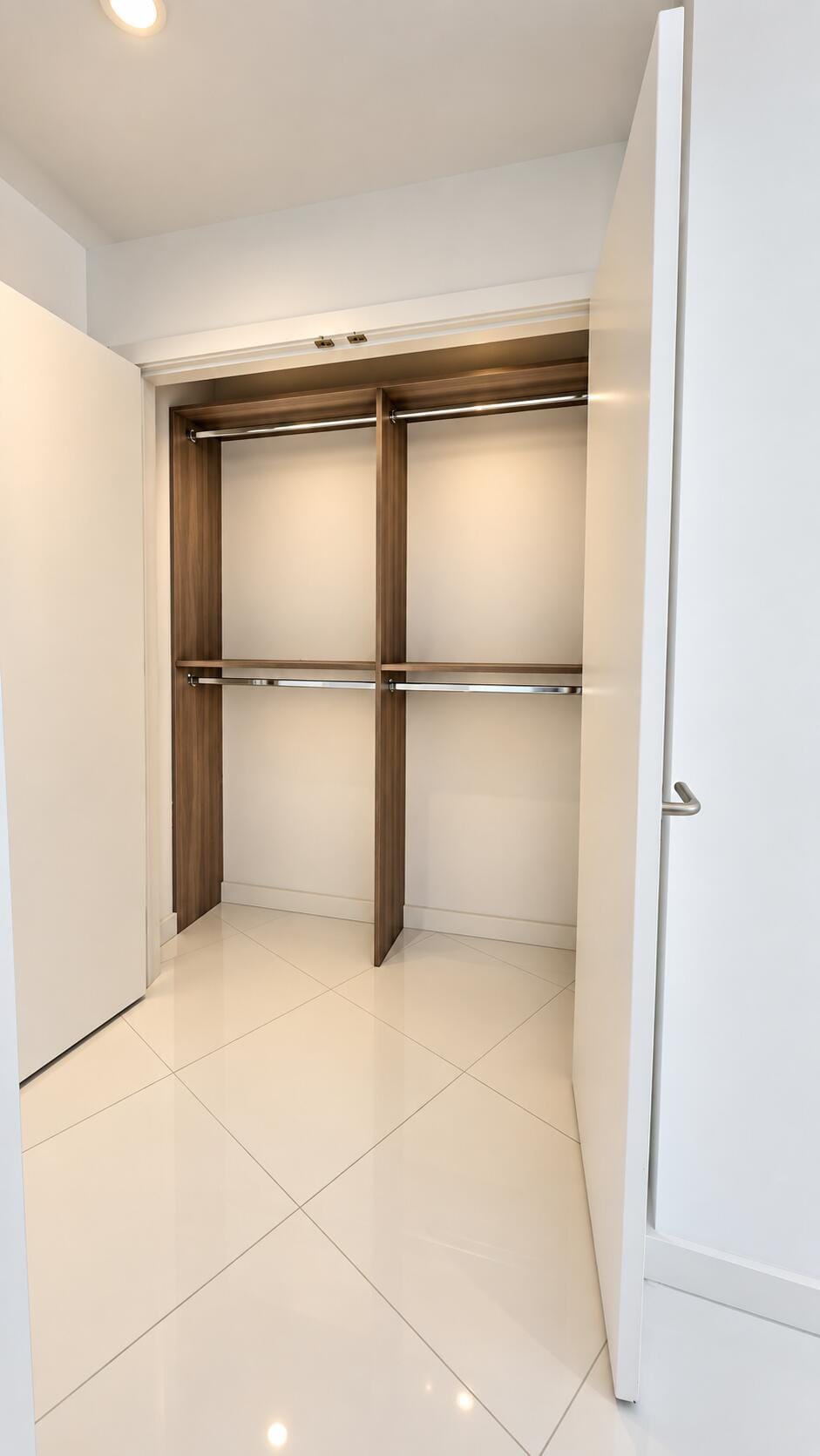 851 NE 1st Avenue 3502, Miami, FL 33132 photo 12