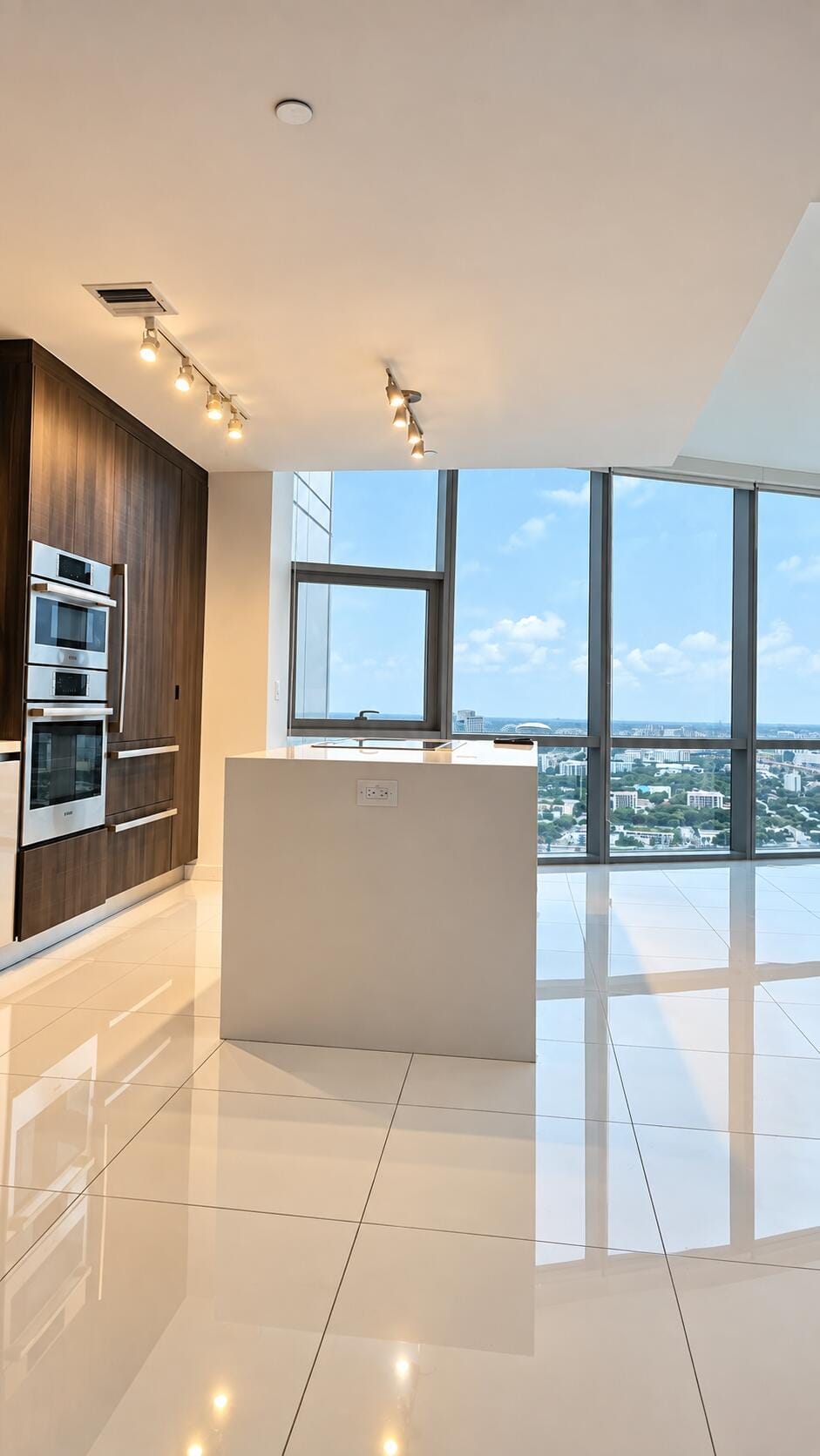 851 NE 1st Avenue 3502, Miami, FL 33132 photo 4