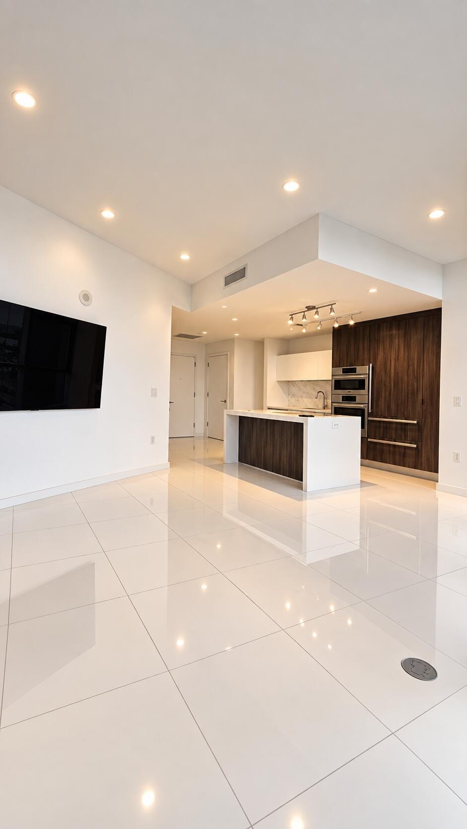 851 NE 1st Avenue 3502, Miami, FL 33132 photo 7