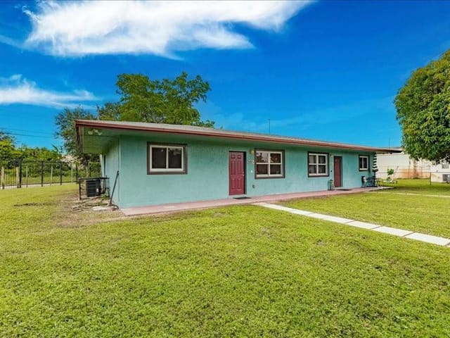 5201 NW 17th Court B, Lauderhill, FL 33313