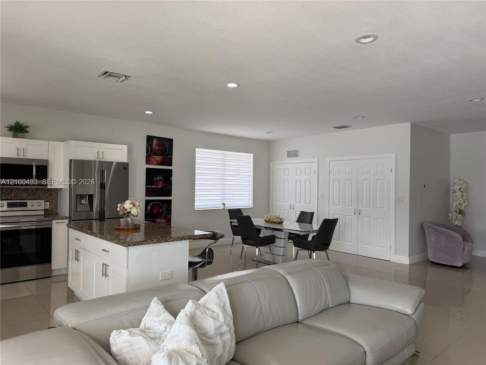 14100 Jefferson Street — photo 4