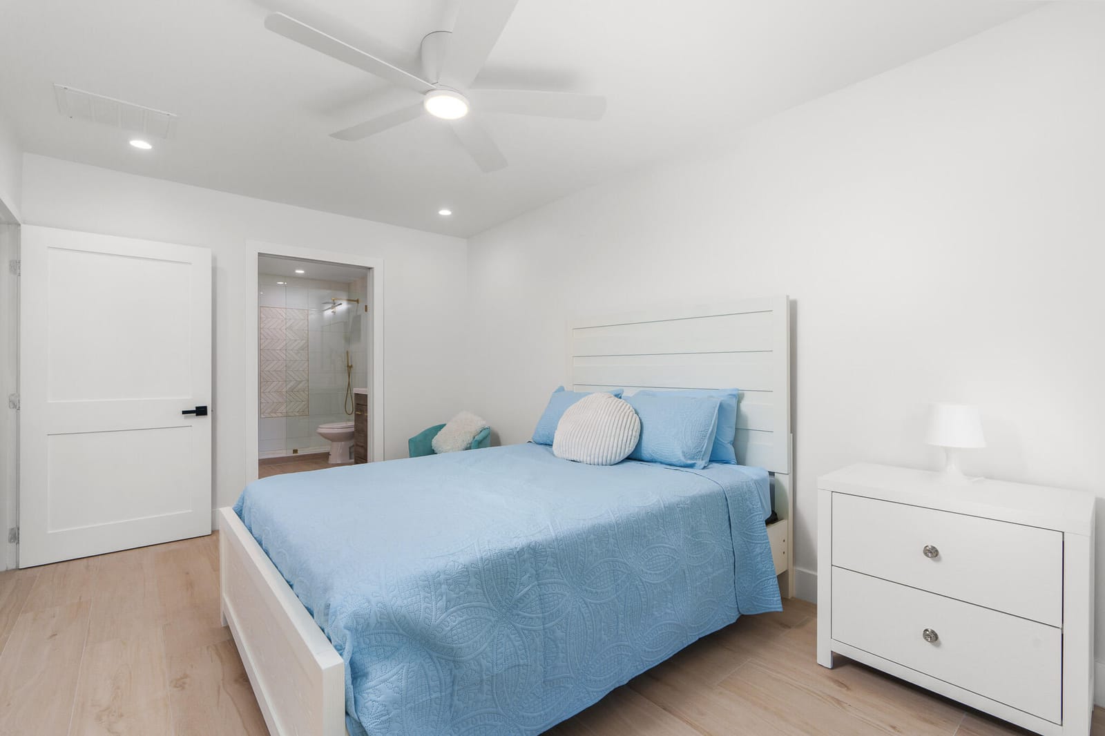 303 DE CARIE Street 303, Delray Beach, FL 33444 photo 12