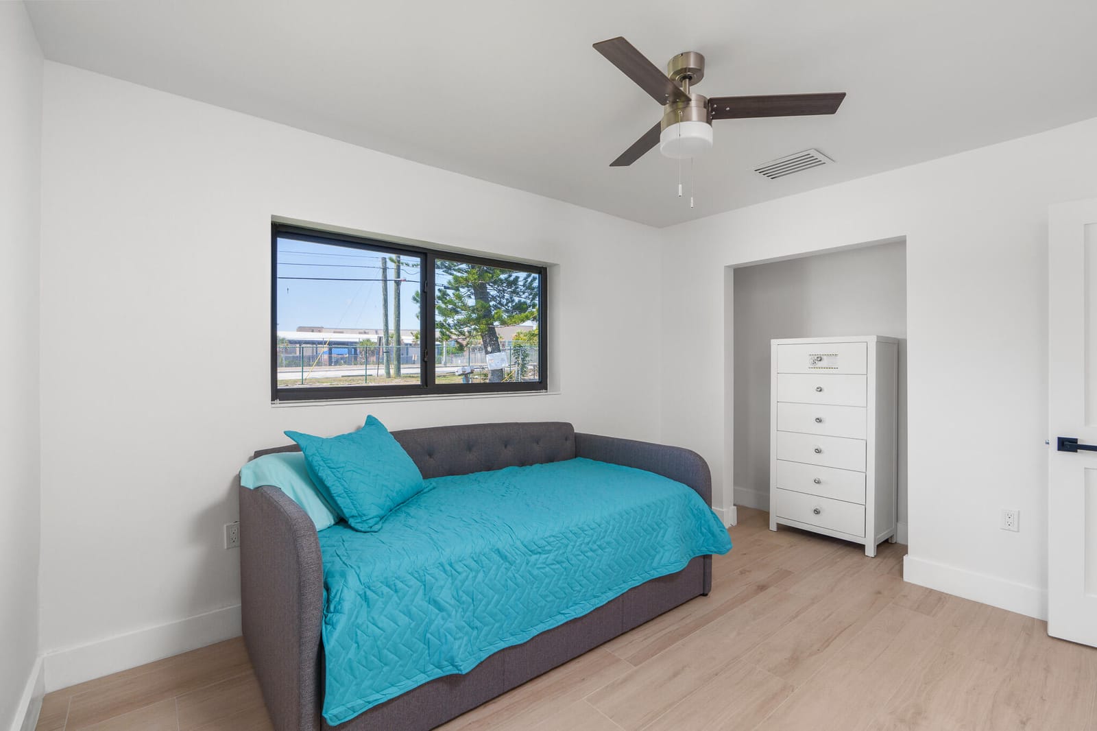 303 DE CARIE Street 303, Delray Beach, FL 33444 photo 22