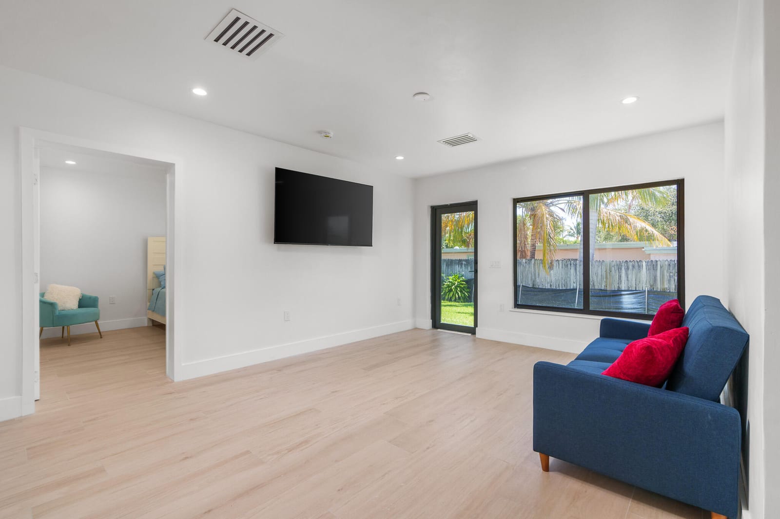 303 DE CARIE Street 303, Delray Beach, FL 33444 photo 9