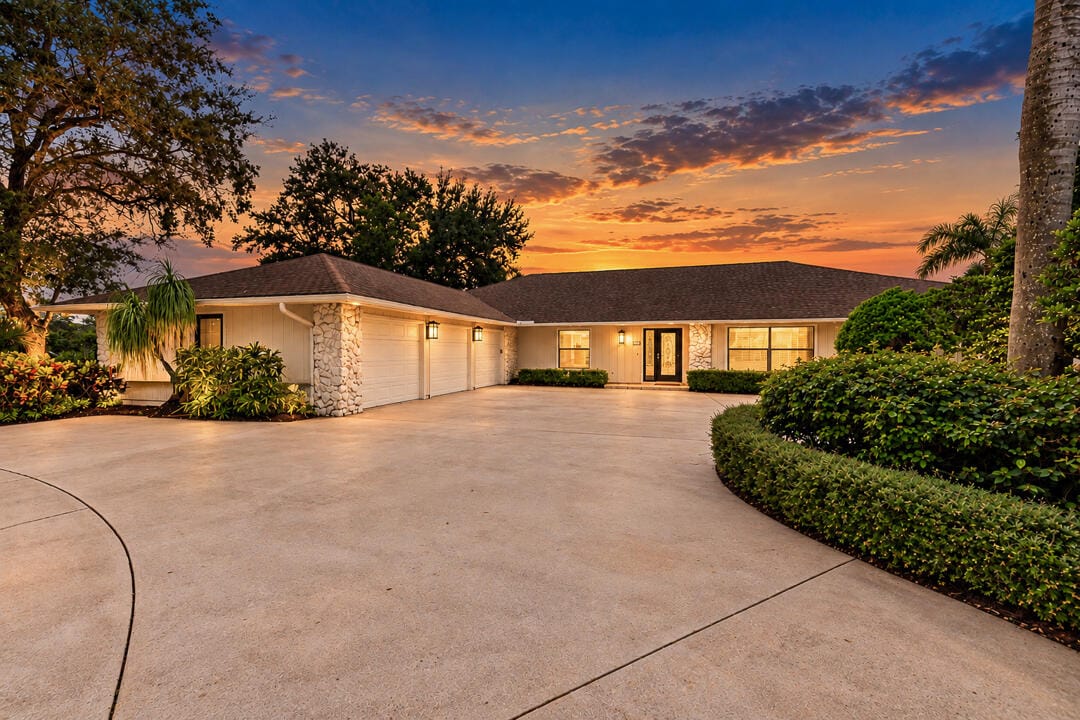 3495 SW FOREST HILLS Court, Palm City, FL 34990 photo 6