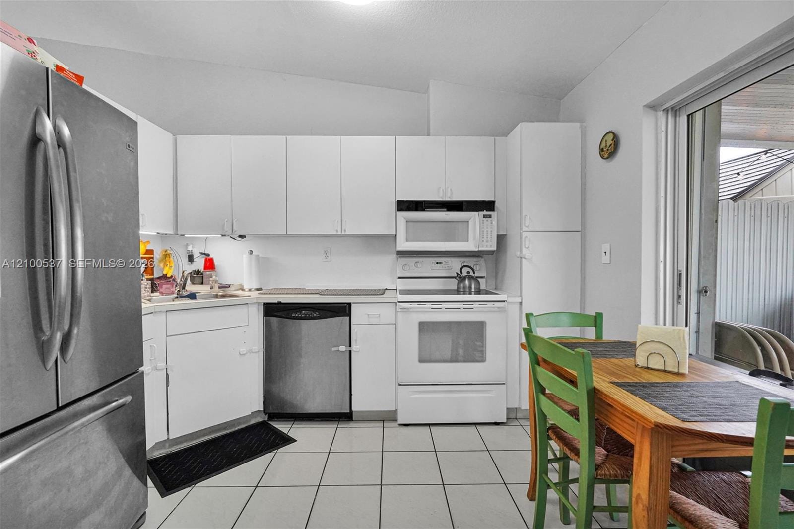 7677 NW 180th Terrace, Hialeah, FL 33015 photo 19