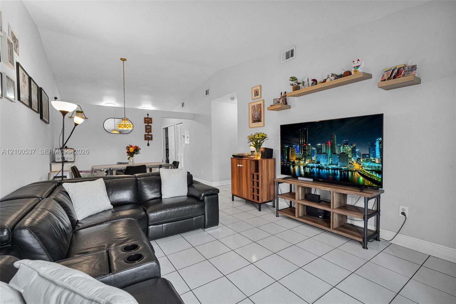 7677 NW 180th Terrace, Hialeah, FL 33015 photo 9