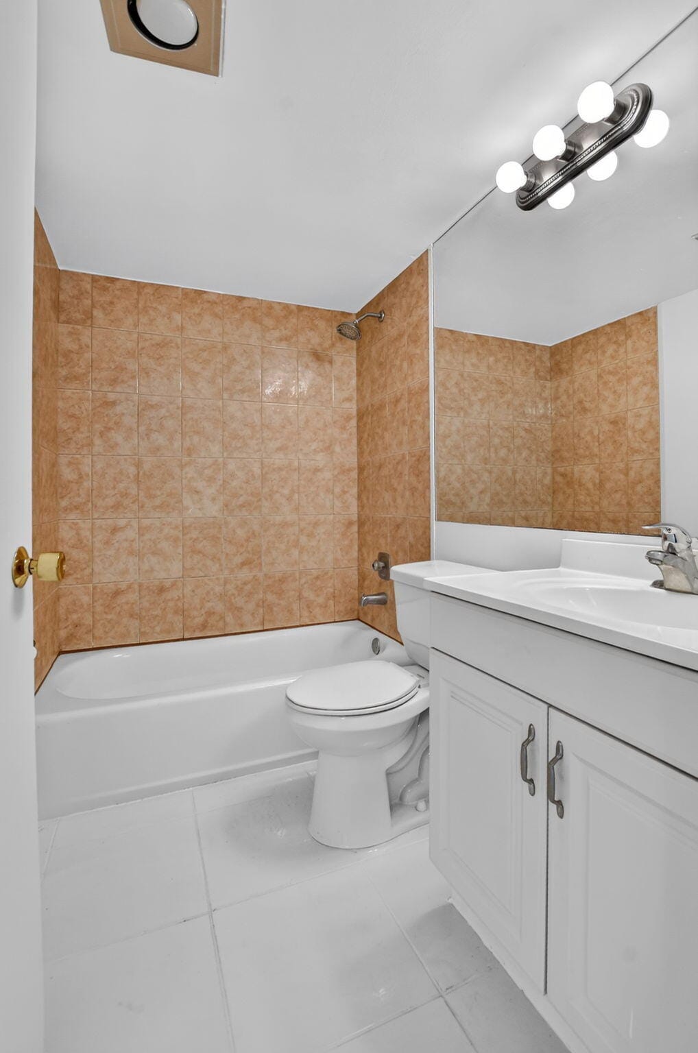 3010 Guildford A, Boca Raton, FL 33434 photo 16