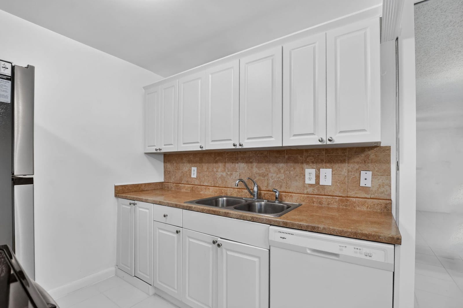 3010 Guildford A — photo 4