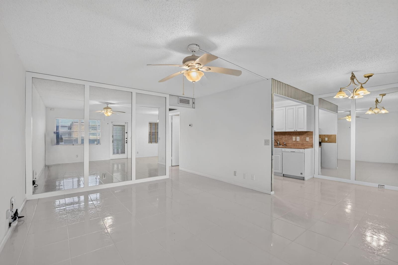 3010 Guildford A — photo 10