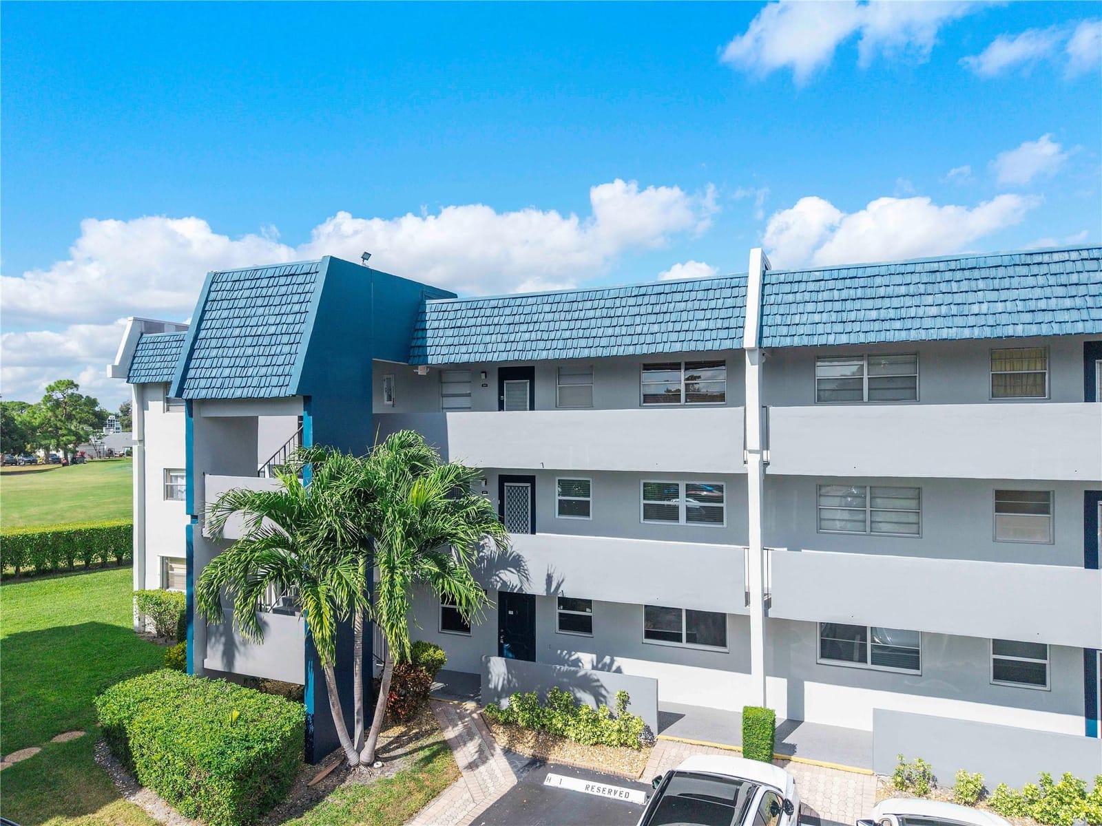7807 GOLF CIR Drive 211, Margate, FL 33063 photo 29