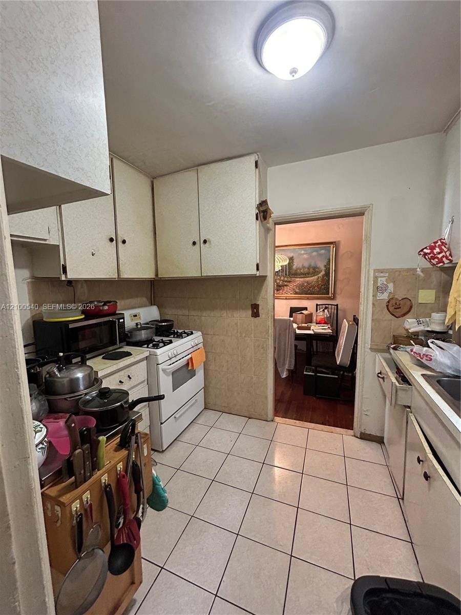 8270 NE 2nd Court, Miami, FL 33138 photo 23