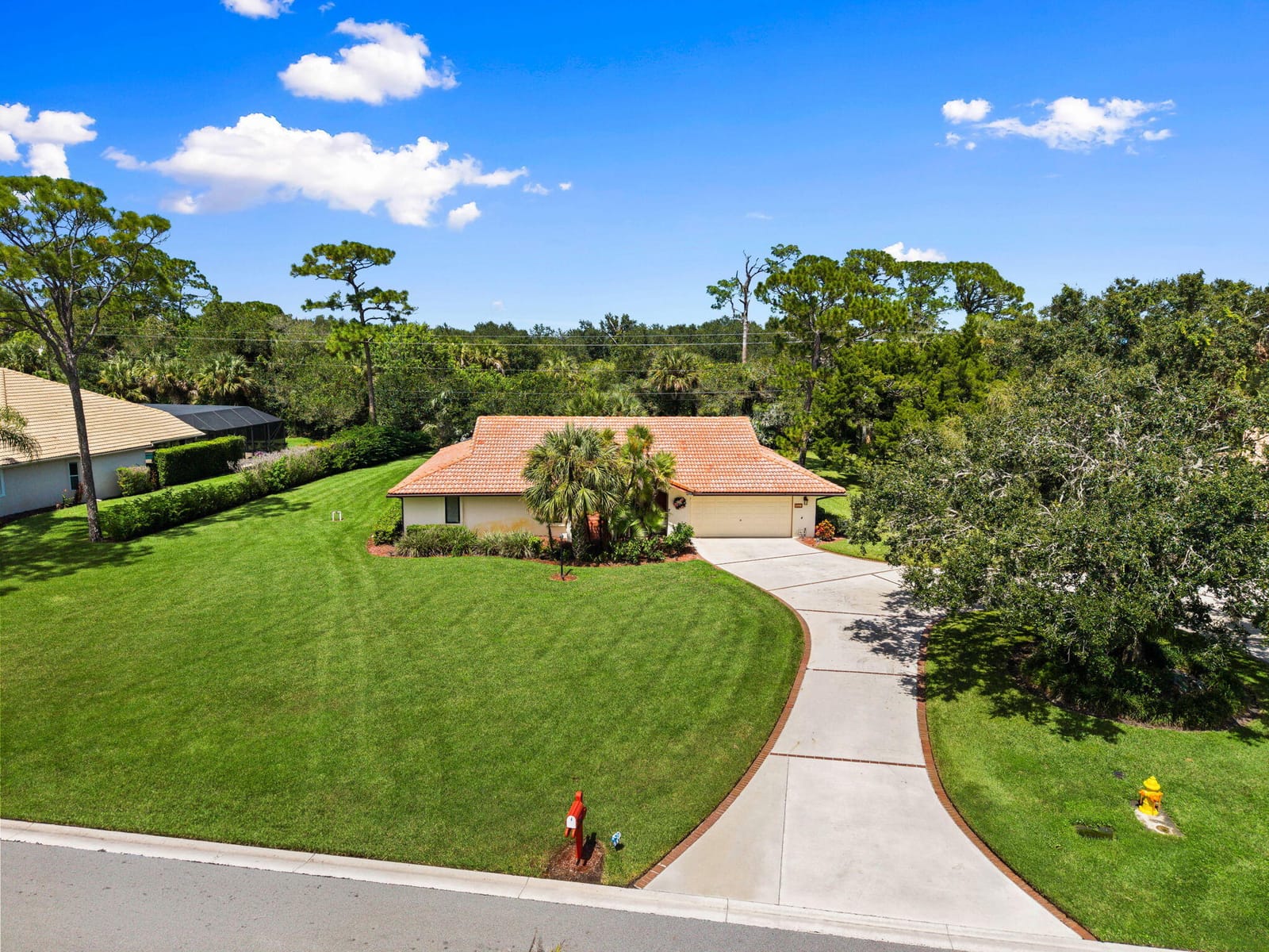 9457 Meadowood Drive — photo 4