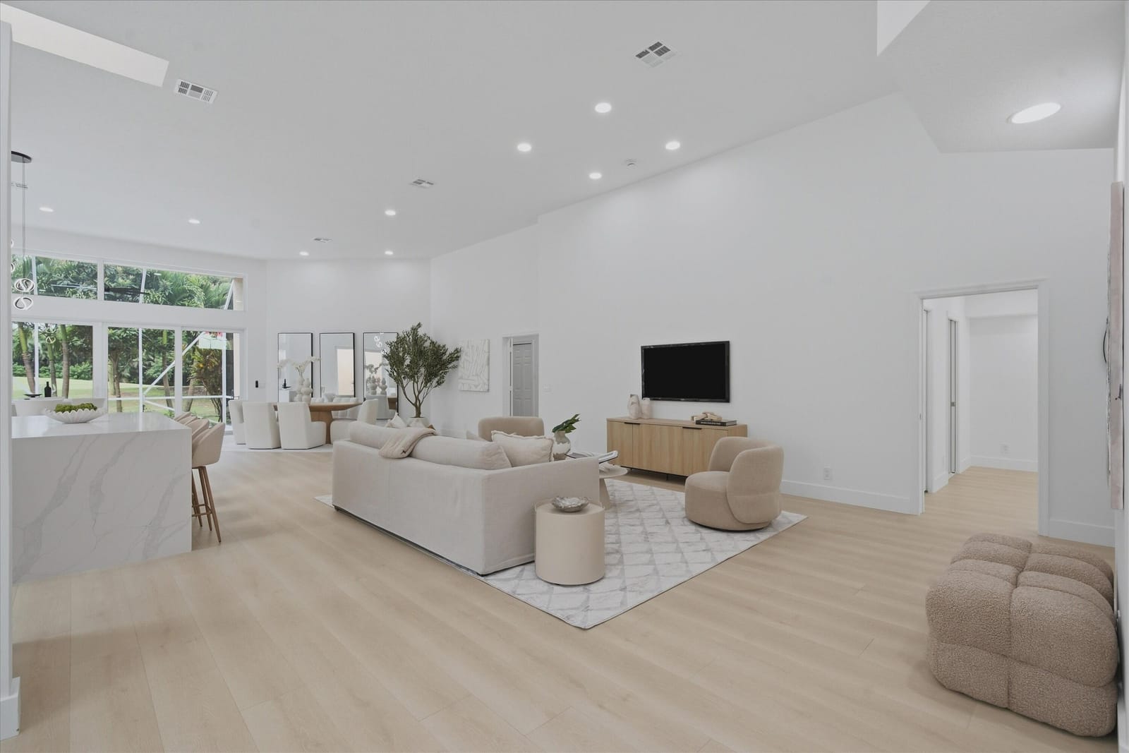 6429 Three Lakes Lane — photo 5