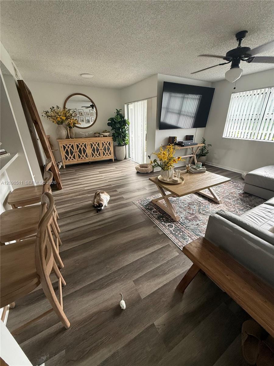 510 S Park Road 14-10, Hollywood, FL 33021 photo 2