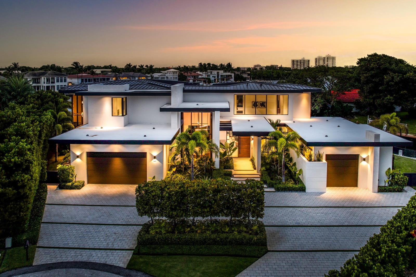 829 ORCHID Drive — photo 3