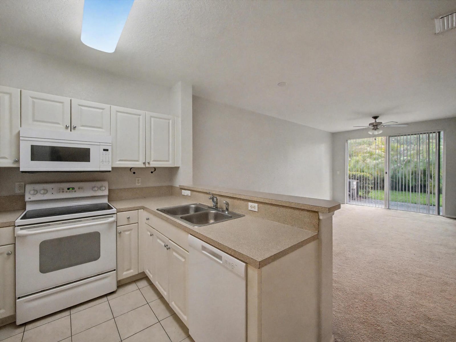3425 Sonoma Drive, Riviera Beach, FL 33404 photo 2