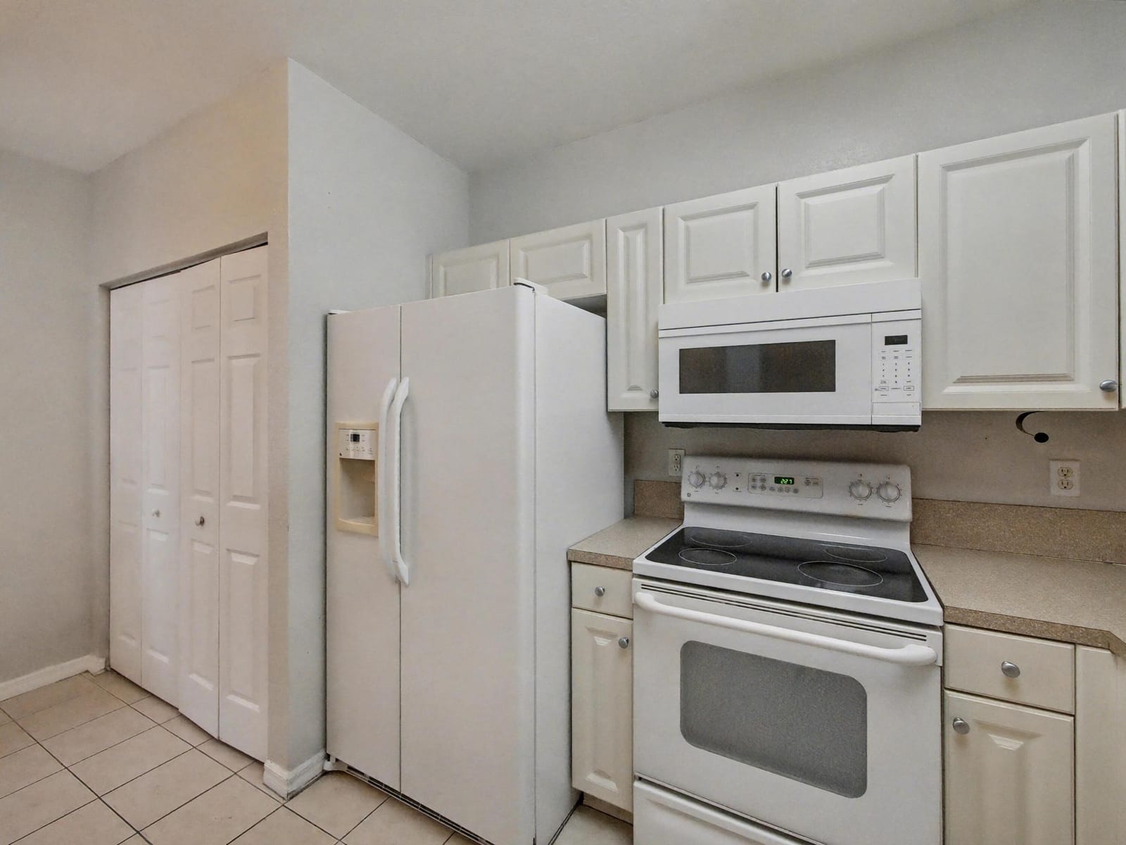 3425 Sonoma Drive, Riviera Beach, FL 33404 photo 3