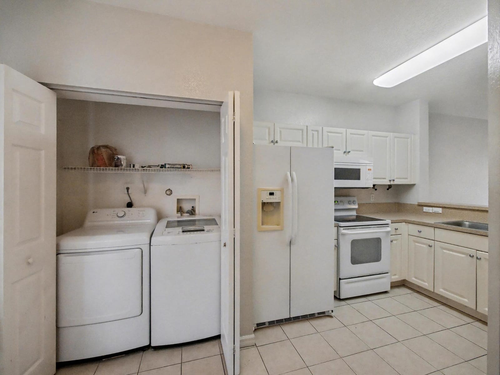 3425 Sonoma Drive, Riviera Beach, FL 33404 photo 4