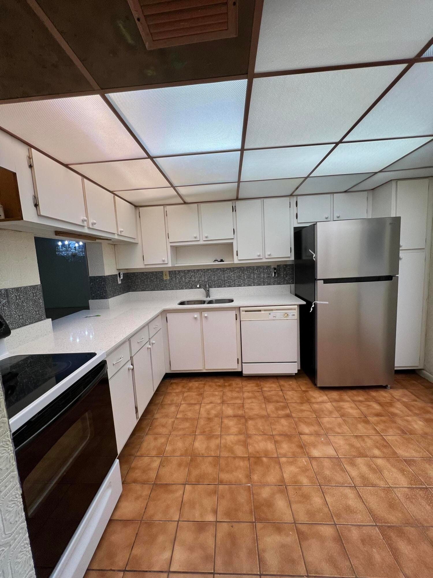 6625 RACQUET CLUB Drive 155, Lauderhill, FL 33319 photo 11