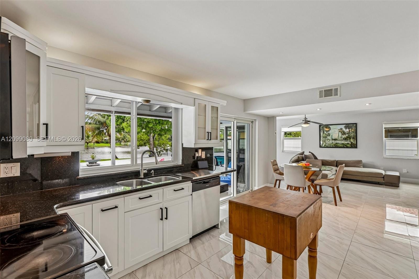 5821 Hawkes Bluff Avenue, Davie, FL 33331 photo 16