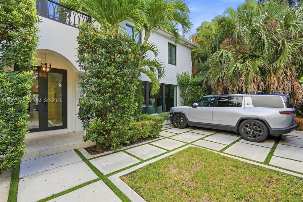 2225 Meridian Avenue, Miami Beach, FL 33139 photo 1