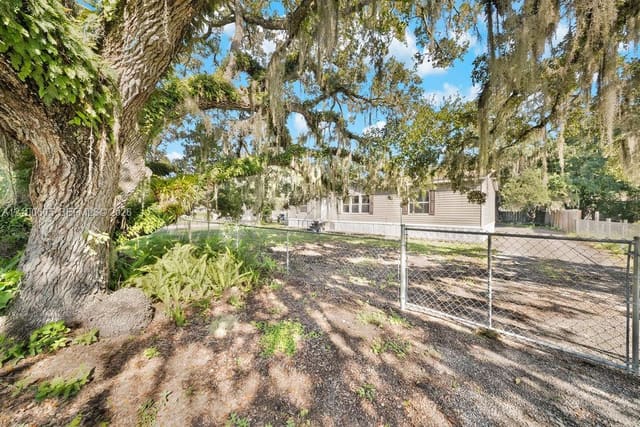 1080 Canopy Lane, Moore Haven, FL 33471