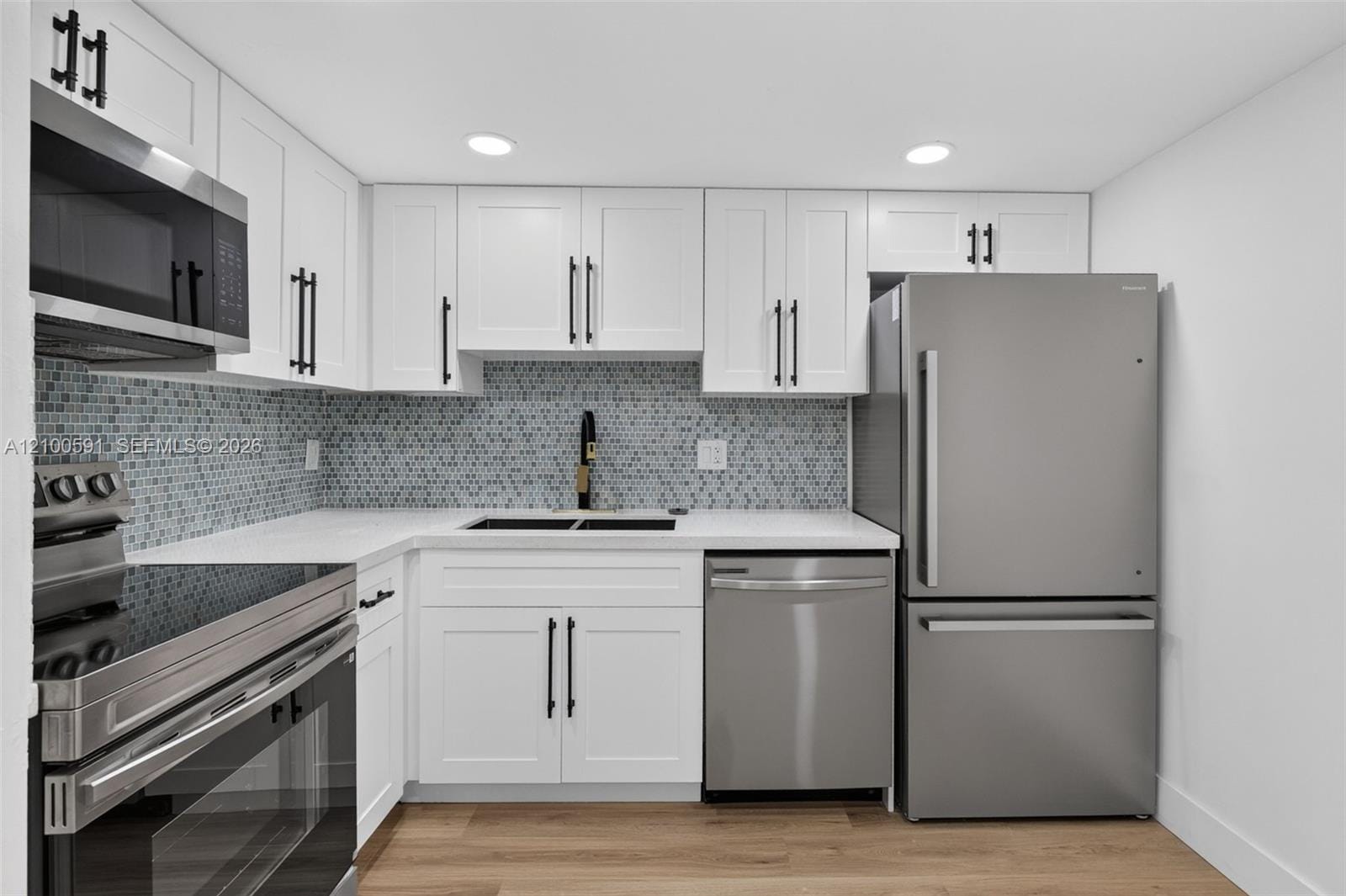 4172 Inverrary Drive 203 — photo 5