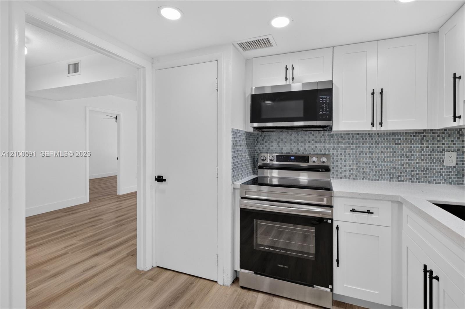 4172 Inverrary Drive 203 — photo 6