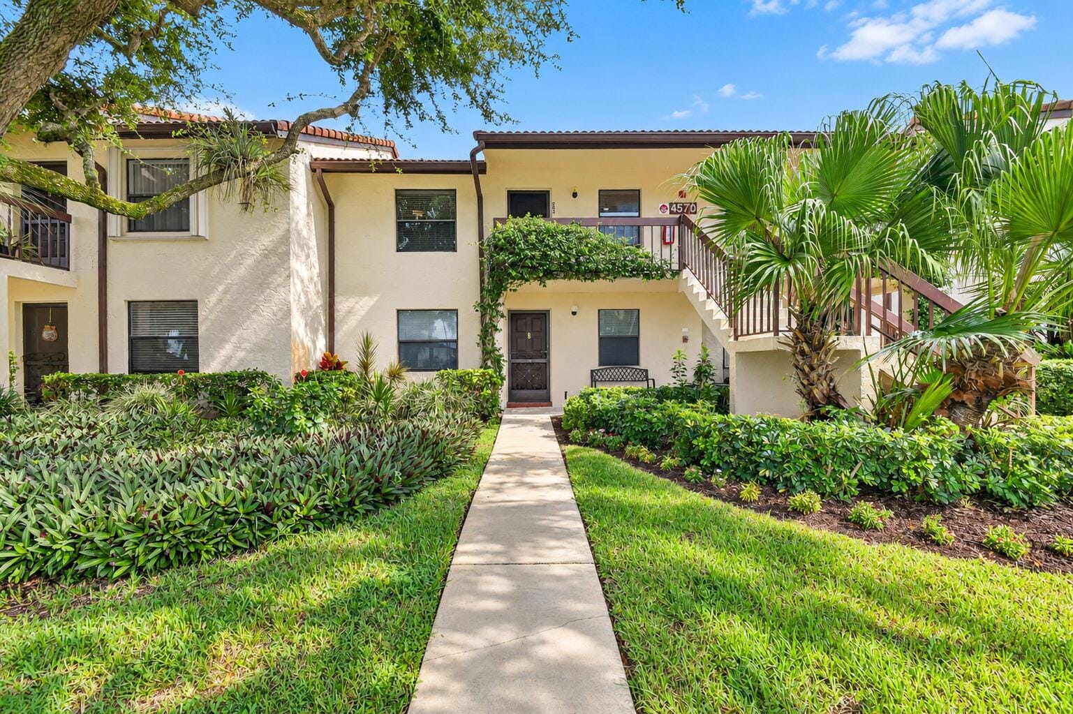 4570 LUCERNE LAKES Boulevard E 203 — photo 2