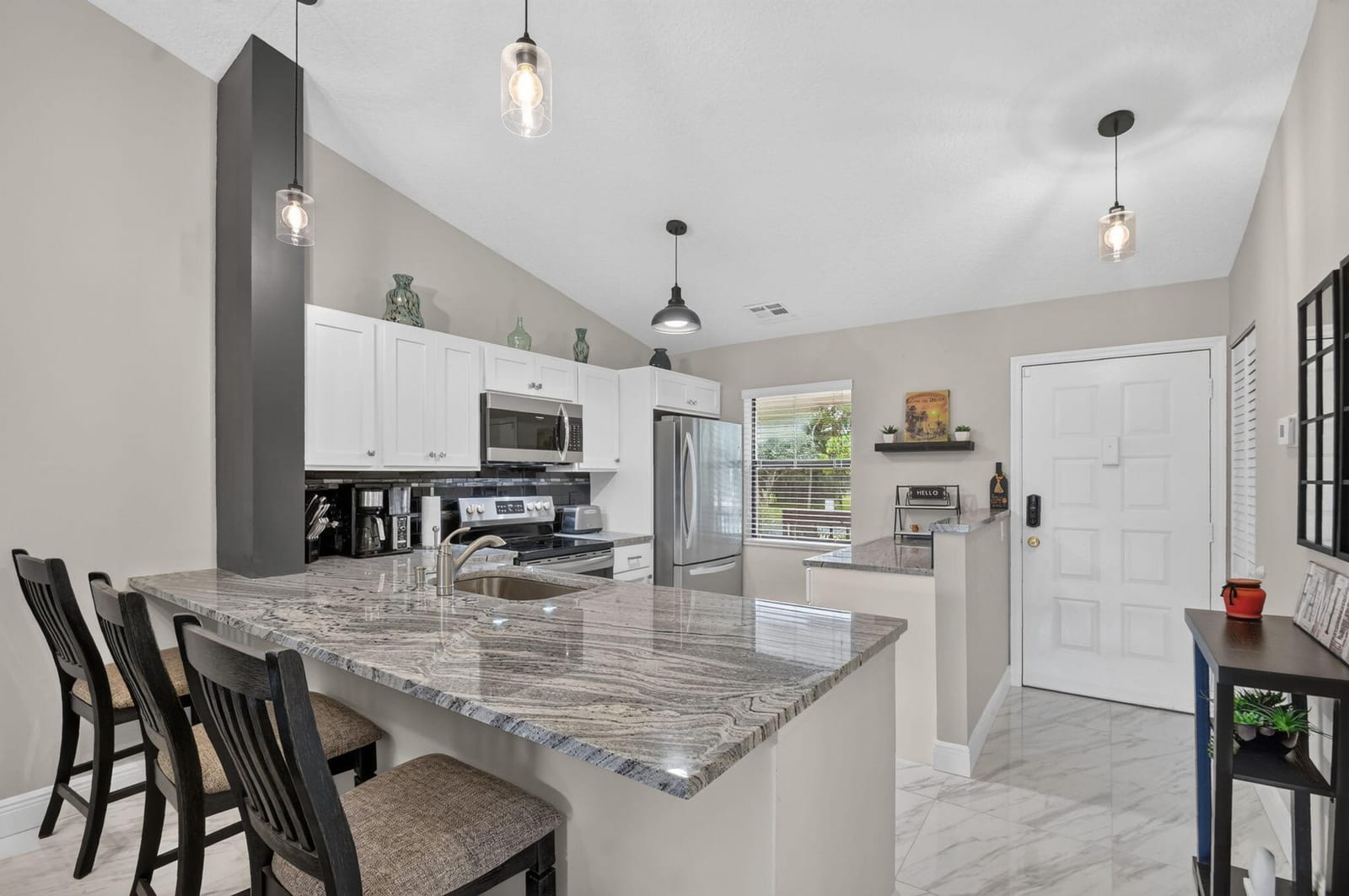 4570 LUCERNE LAKES Boulevard E 203 — photo 12