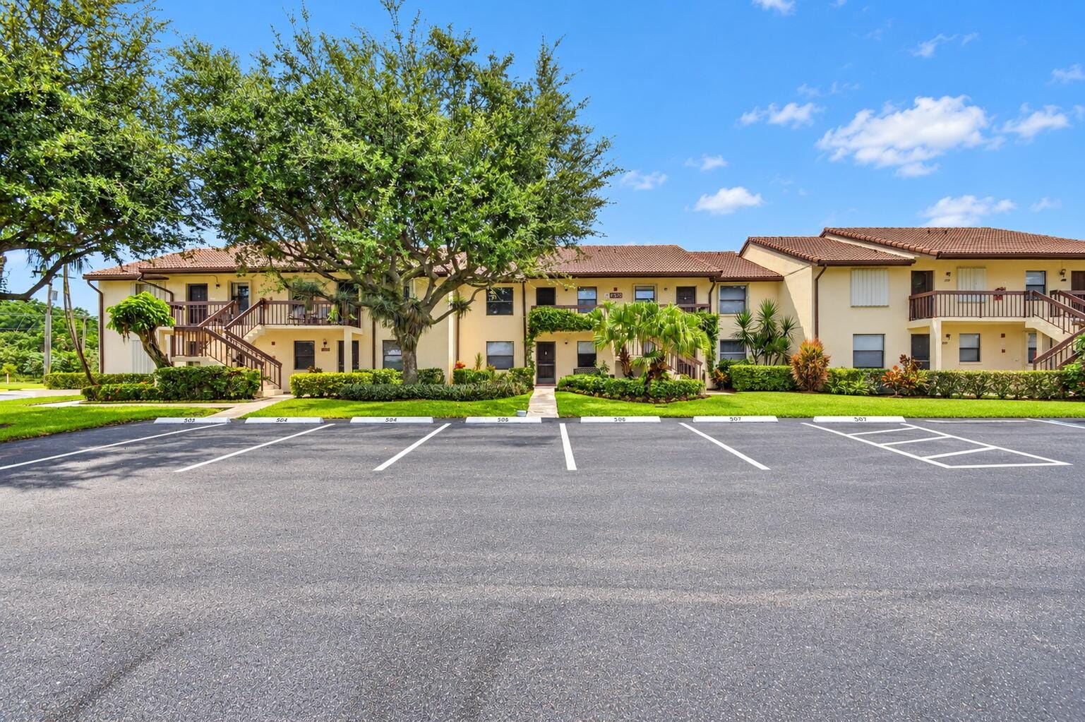4570 LUCERNE LAKES Boulevard E 203 — photo 3