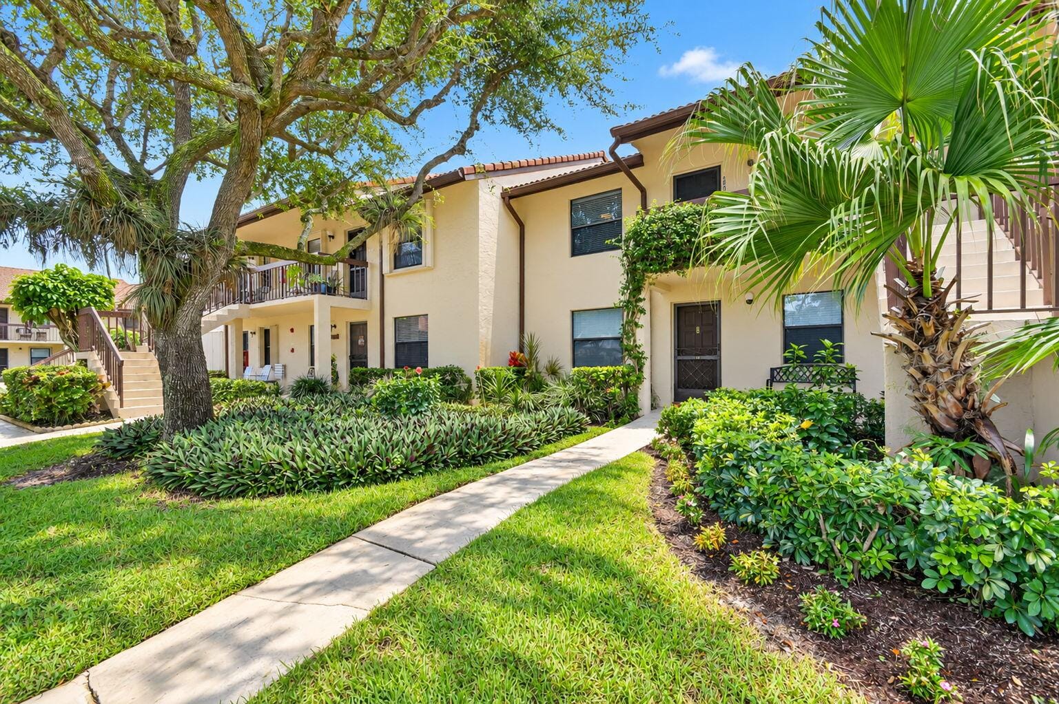 4570 LUCERNE LAKES Boulevard E 203 — photo 5