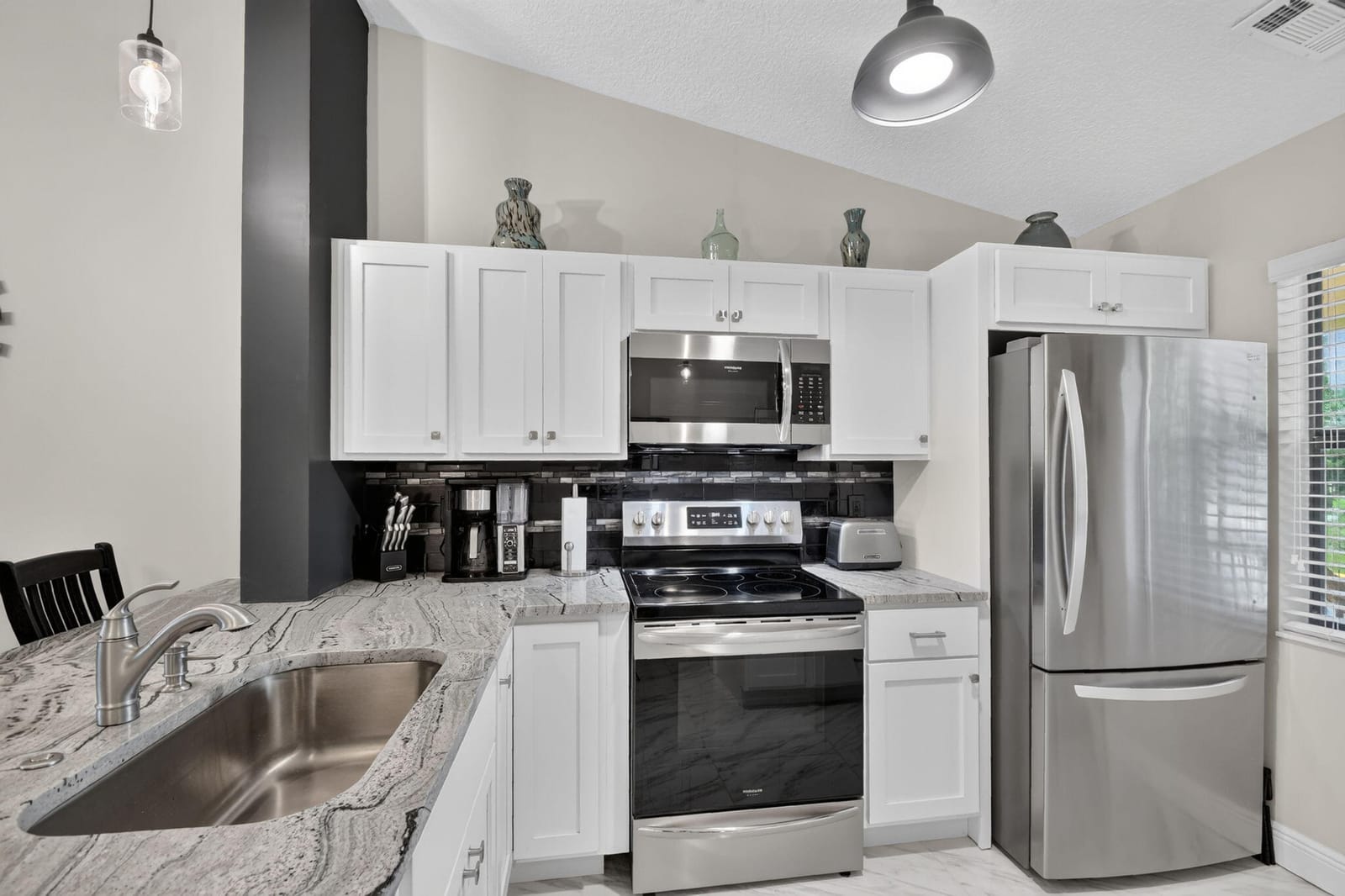 4570 LUCERNE LAKES Boulevard E 203 — photo 8