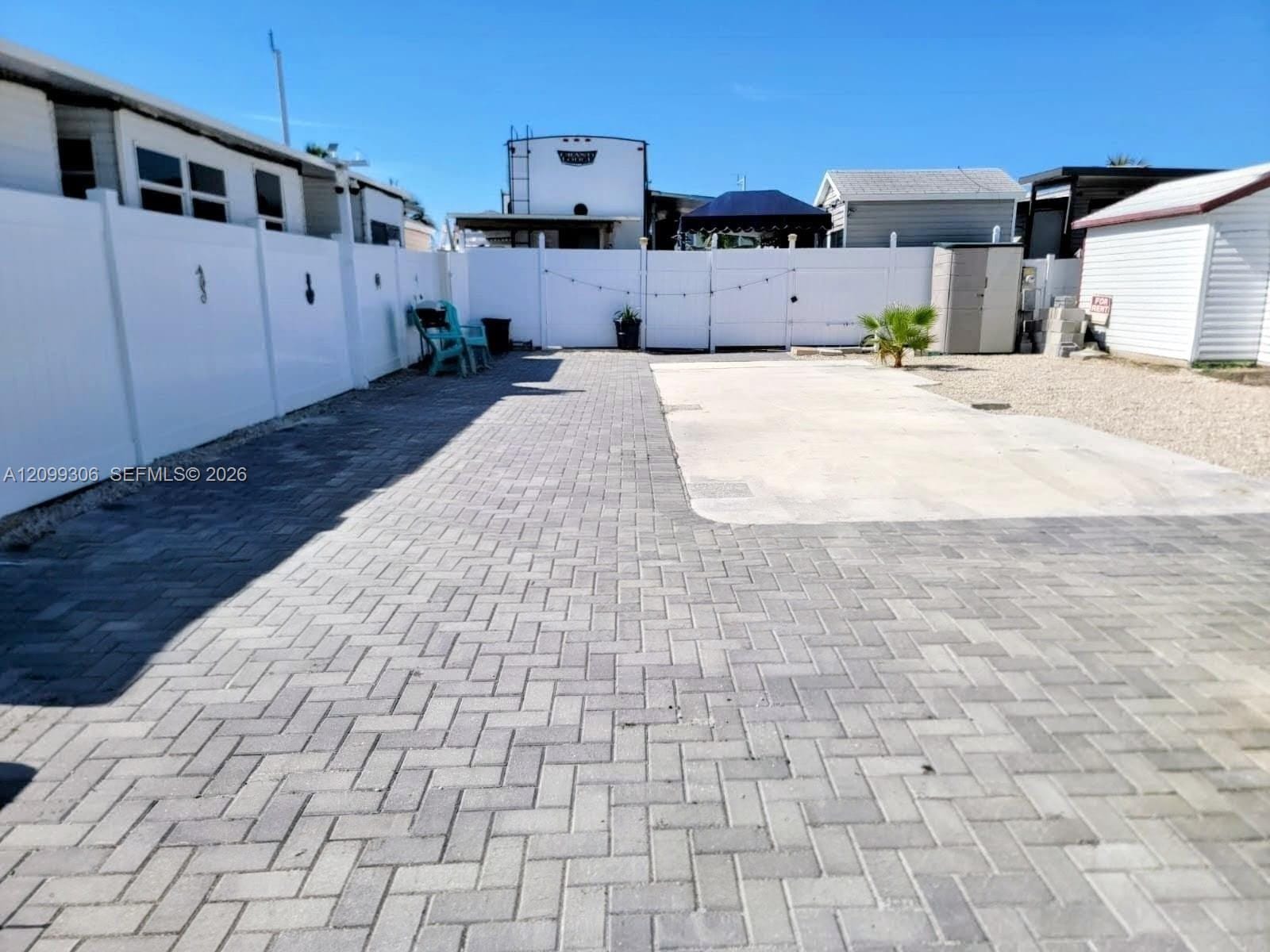 325 Calusa Street, Key Largo, FL 33037 photo 1